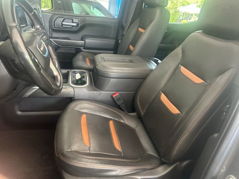 Used 2020 GMC Sierra 1500 AT4 w/ AT4 Preferred Package AWD/4WD image 18