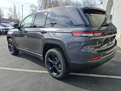 New 2026 Jeep Grand Cherokee Limited w/ Limited Altitude Package image 4