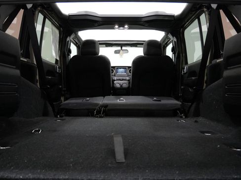 Used 2022 Jeep Wrangler Unlimited Sport AWD/4WD image 29