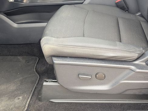 Certified 2022 Ford F150 XLT w/ Equipment Group 301A Mid image 18