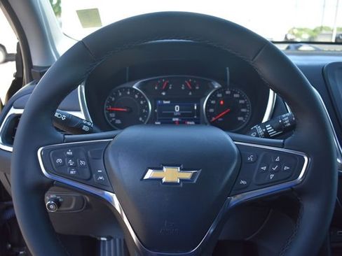 Used 2023 Chevrolet Equinox LT FWD image 29