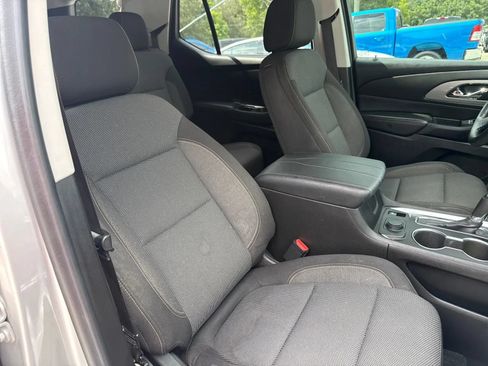 Used 2020 Chevrolet Traverse LS FWD image 16