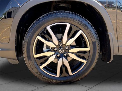 Used 2022 Honda Pilot Elite image 11