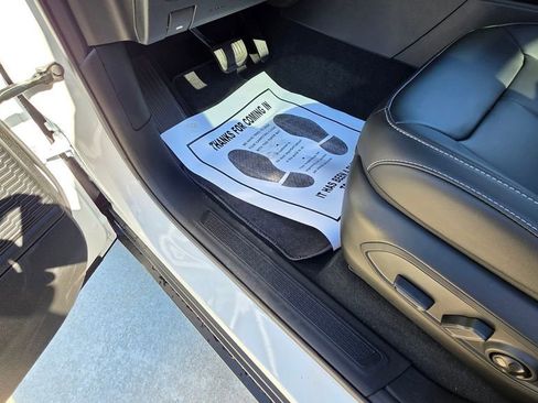 New 2025 Jeep Grand Cherokee Limited w/ Black Appearance Package image 23