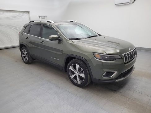 Used 2019 Jeep Cherokee Limited image 11