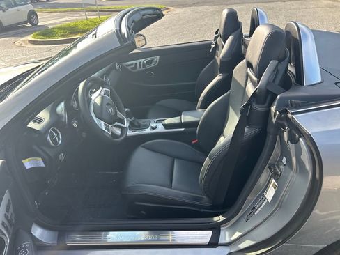 Used 2013 Mercedes-Benz SLK 250 image 24