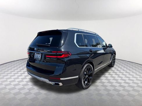 Used 2025 BMW X7 xDrive40i w/ Premium Package AWD/4WD image 4