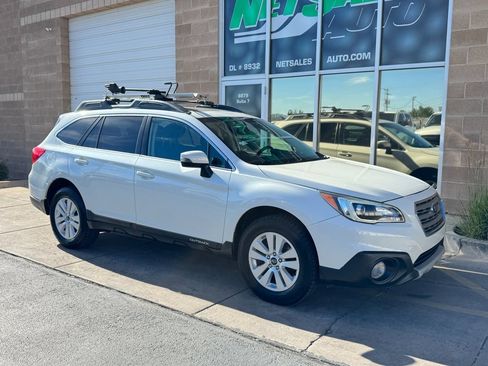 Used 2015 Subaru Outback 2.5i Premium AWD/4WD image 8