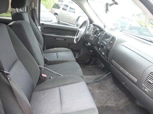 Used 2010 GMC Sierra 1500 SLE w/ (PDW) Pro Sport Package AWD/4WD image 18