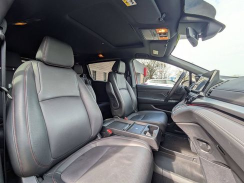 Used 2025 Honda Odyssey Sport-L image 30