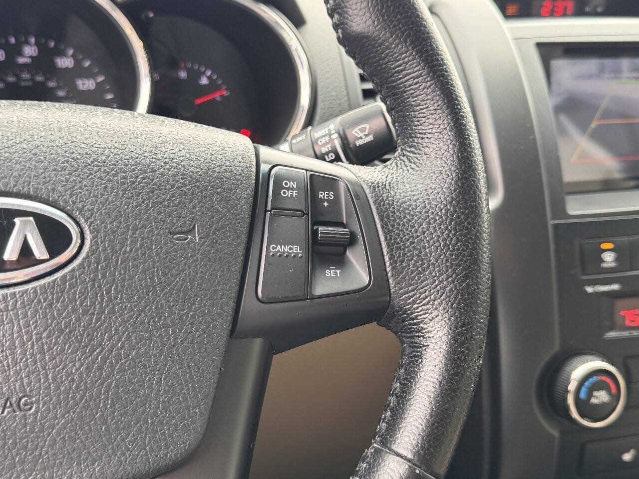 Used 2013 Kia Sorento EX AWD/4WD image 36