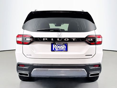 New 2026 Honda Pilot Touring image 6