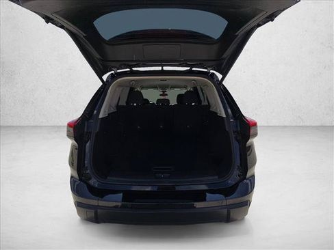 Used 2025 Nissan Rogue SV FWD image 6