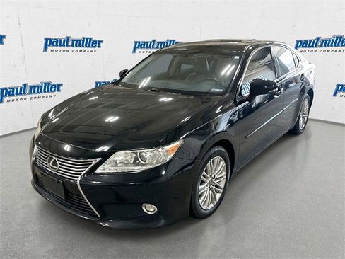 Used 2015 Lexus ES 350 w/ Luxury Package image 1