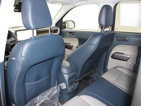 New 2026 Ford Maverick Lariat AWD/4WD image 23