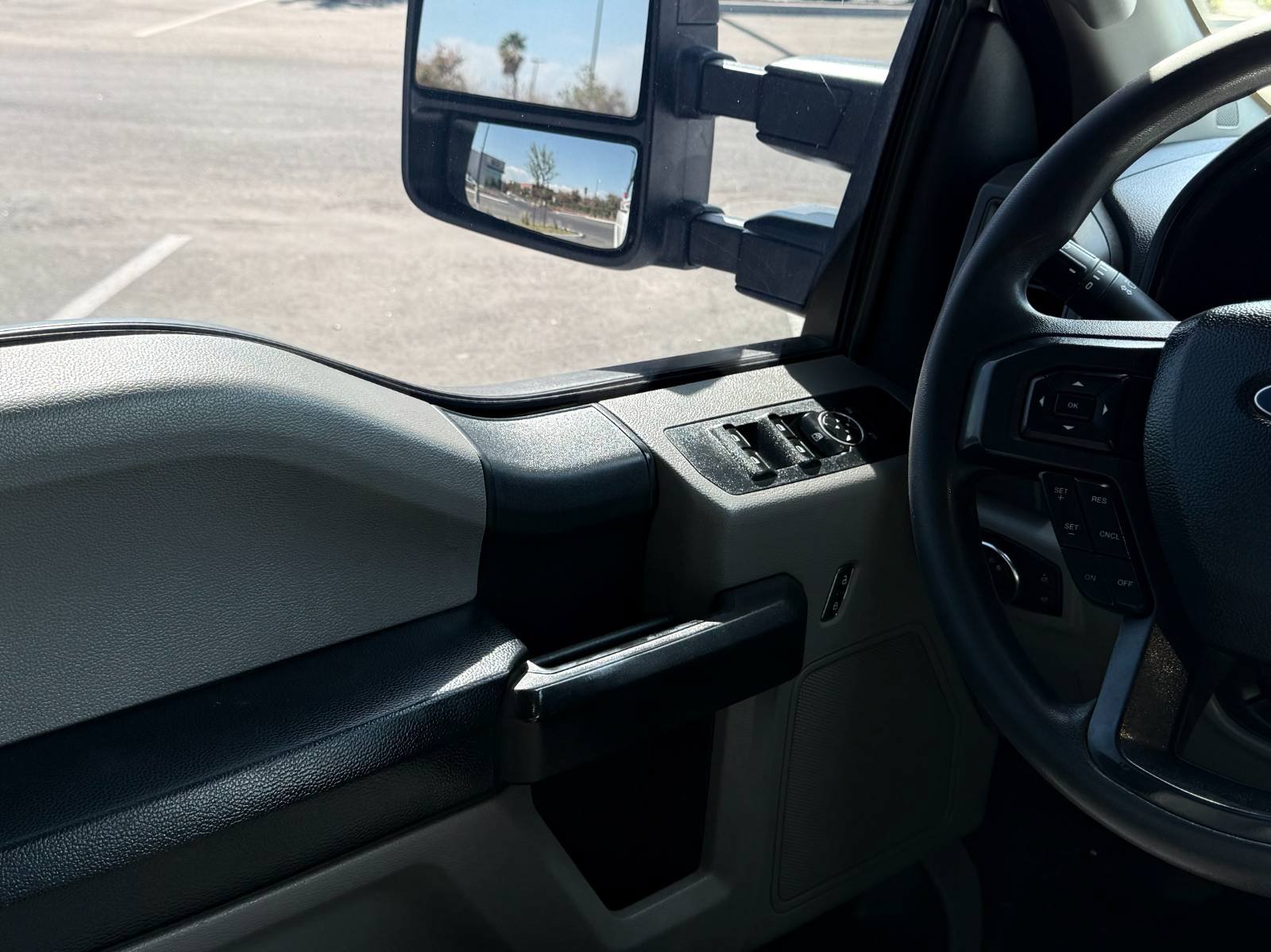 Used 2022 Ford F250 XL w/ Power Equipment Group RWD image 36