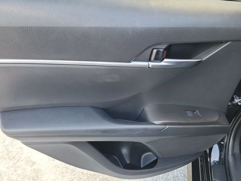Used 2021 Toyota Camry LE FWD image 16