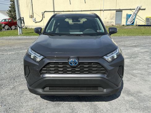 Used 2024 Toyota RAV4 XLE w/ Convenience Package image 3