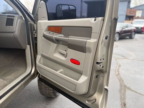 Used 2006 Dodge Ram 2500 Truck SLT w/ Quad Cab Big Horn Value Group image 17