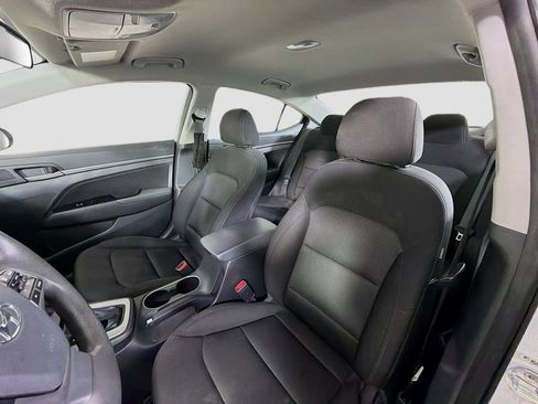 Used 2018 Hyundai Elantra SEL FWD image 14