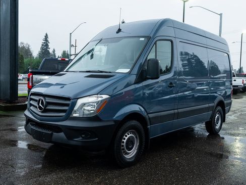 Used 2018 Mercedes-Benz Sprinter 144 Cargo image 3