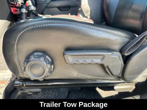 Used 2021 Jeep Gladiator Rubicon AWD/4WD image 12