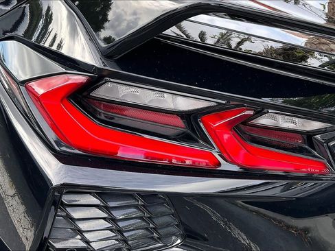 Used 2020 Chevrolet Corvette Stingray Premium Conv w/ 3LT Preferred Equipment Group image 26