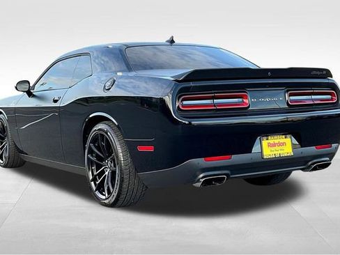 Used 2018 Dodge Challenger T/A image 13