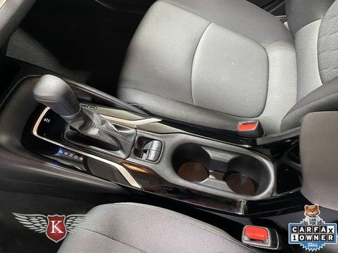 Used 2022 Toyota Corolla LE FWD image 18
