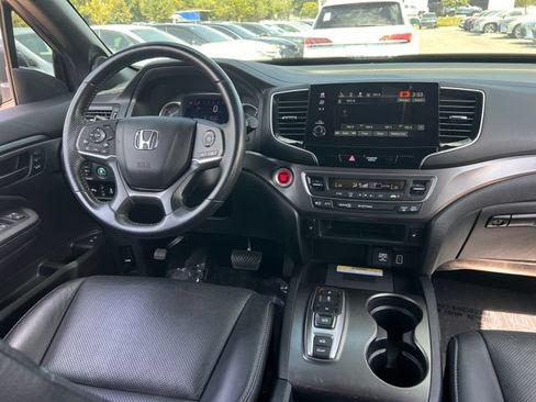 Used 2023 Honda Passport EX-L image 16