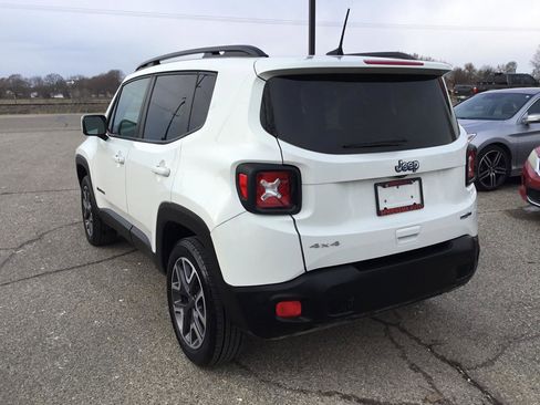 Used 2018 Jeep Renegade Latitude image 9