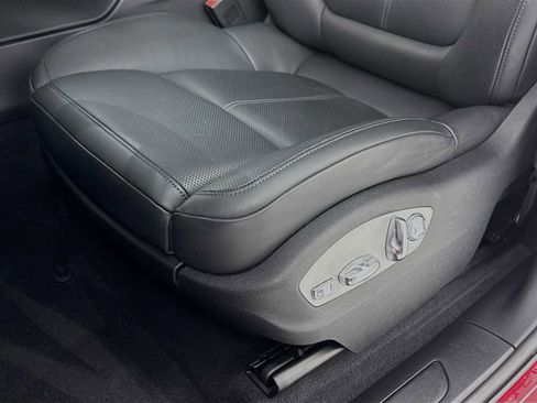 Certified 2023 Porsche Macan GTS AWD/4WD image 13