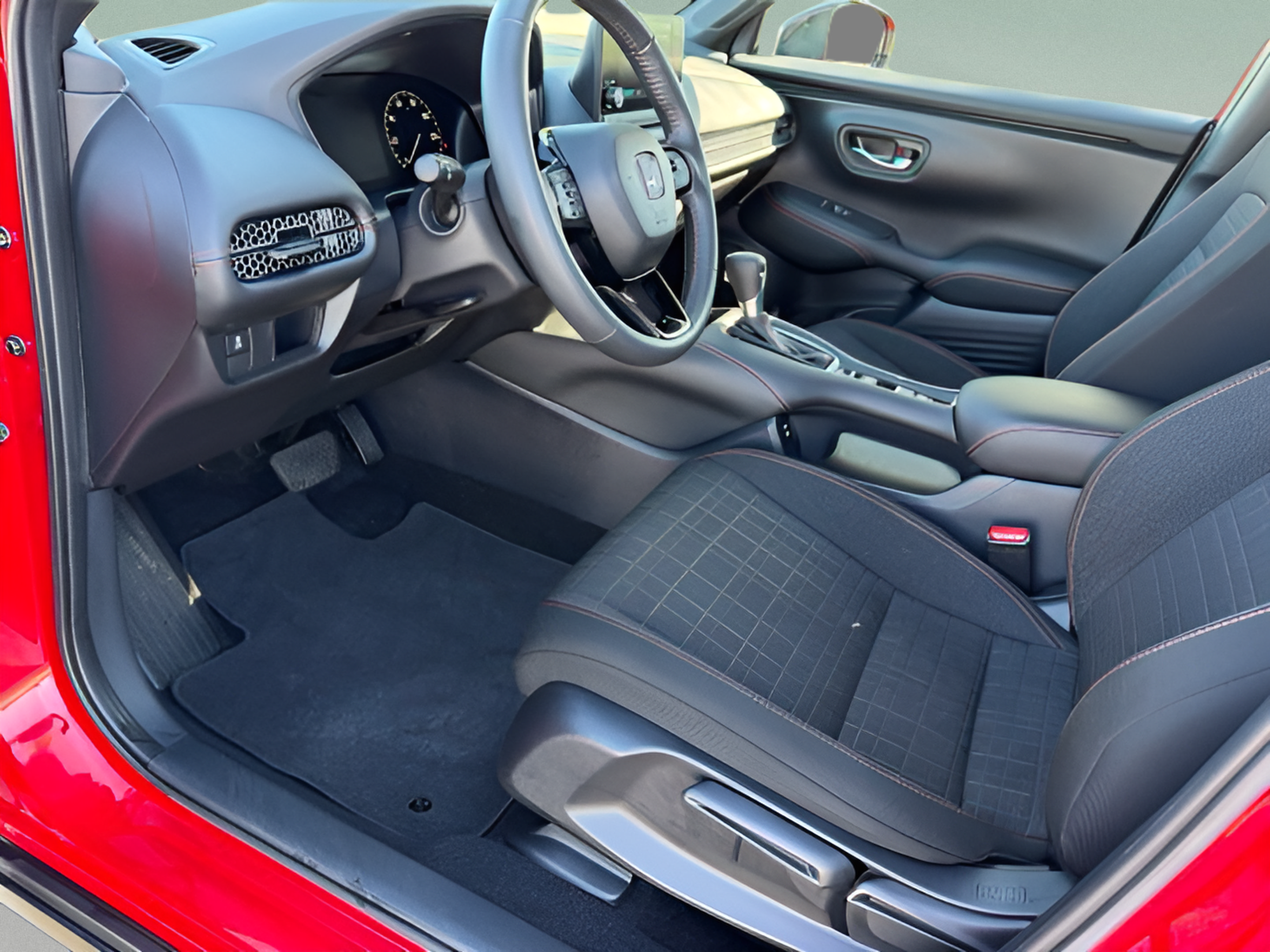Used 2024 Honda HR-V Sport image 9