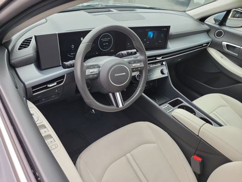 Certified 2025 Hyundai Sonata SEL FWD image 6