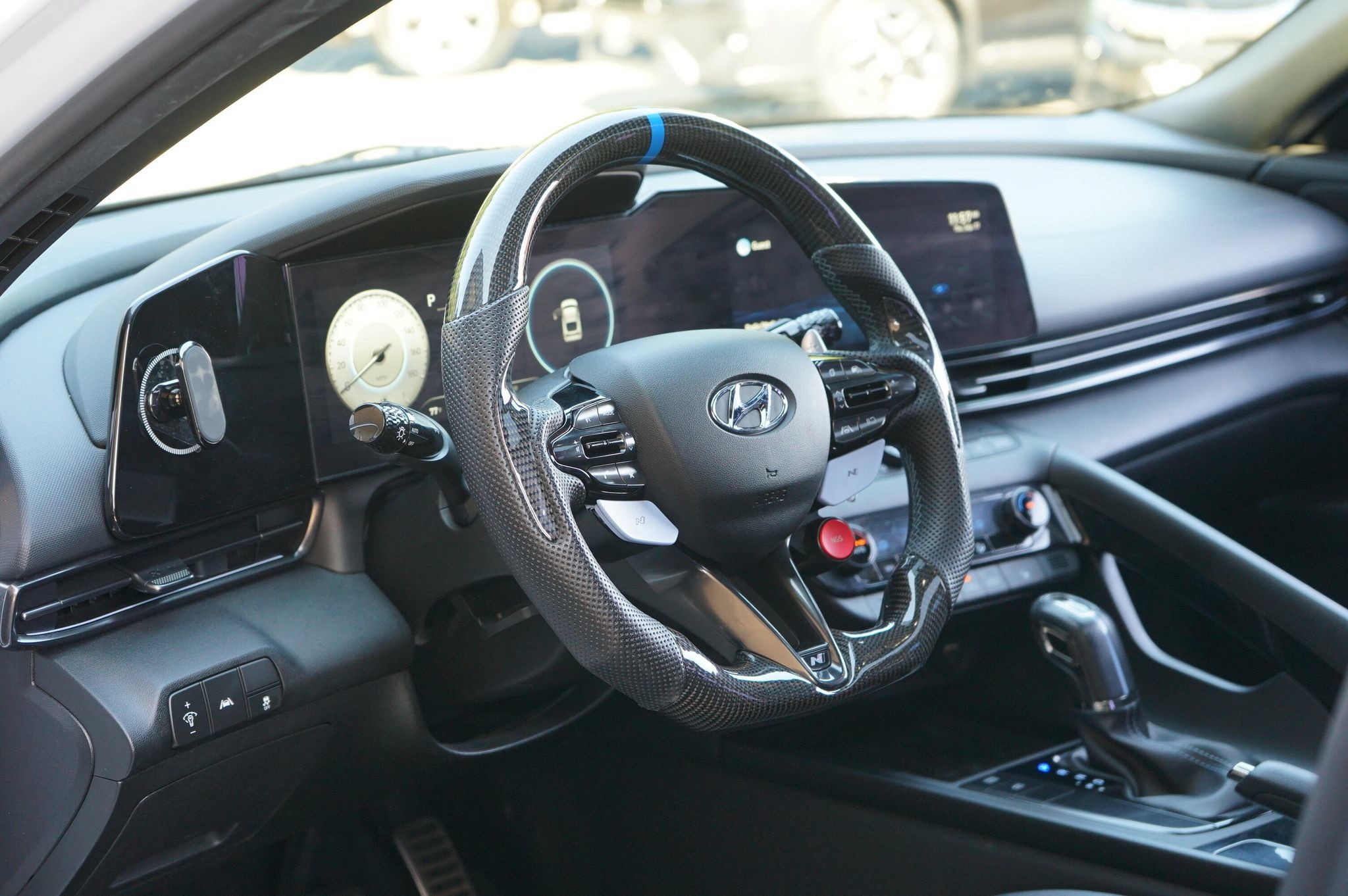 Used 2022 Hyundai Elantra N FWD image 11