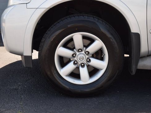 Used 2014 Nissan Armada SV AWD/4WD image 15