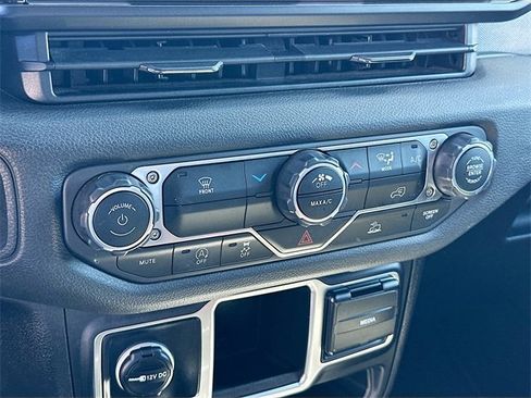 Used 2024 Jeep Wrangler Sport image 15