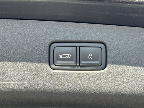 Used 2026 Genesis GV70 2.5T Advanced AWD/4WD image 19