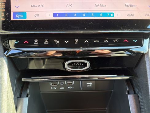 New 2026 Jeep Grand Cherokee Limited w/ Limited Altitude Package image 41