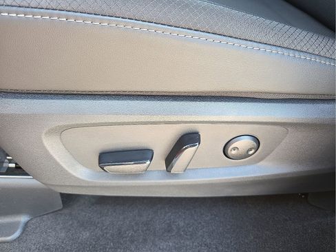 New 2026 Nissan Pathfinder SL AWD/4WD image 14