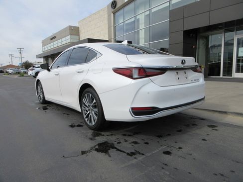 Used 2021 Lexus ES 250 w/ Premium Package AWD/4WD image 5