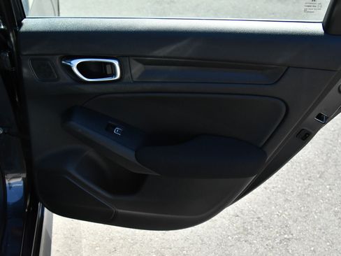 Used 2025 Honda Civic Sport image 37