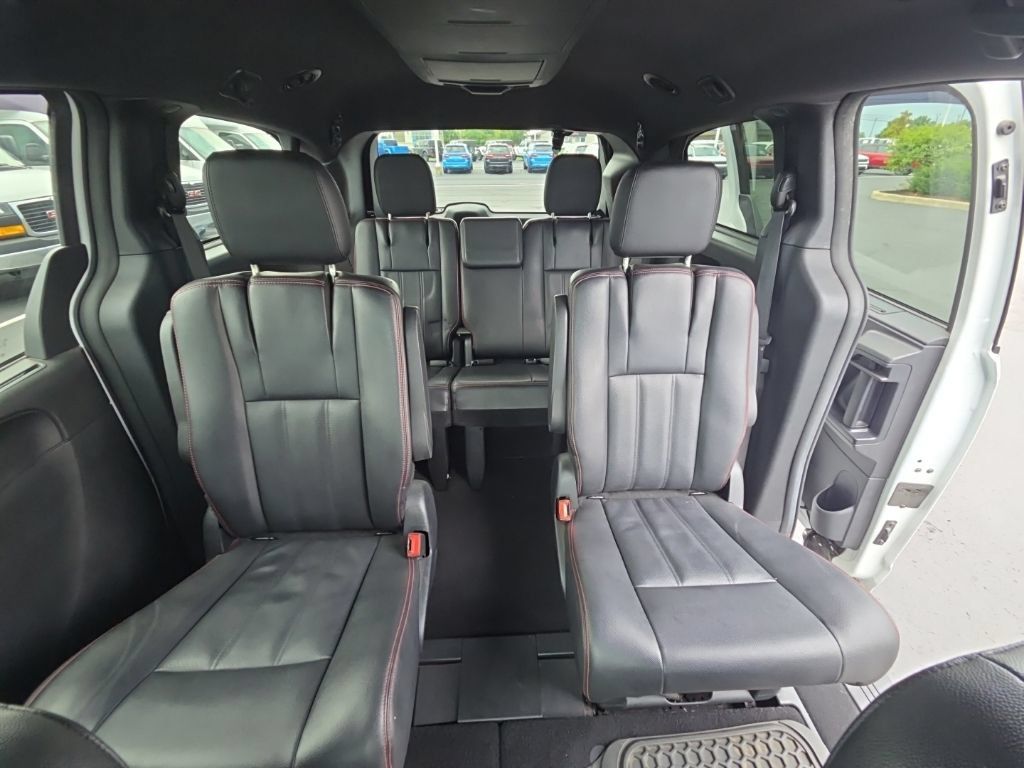 Used 2020 Dodge Grand Caravan GT FWD image 19