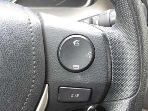 Used 2013 Toyota RAV4 XLE image 23