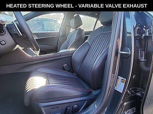 Used 2026 Genesis G70 3.3T Sport Prestige image 5