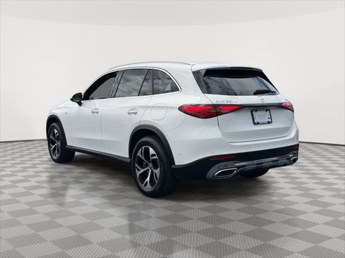 Used 2025 Mercedes-Benz GLC 350e 4MATIC image 5