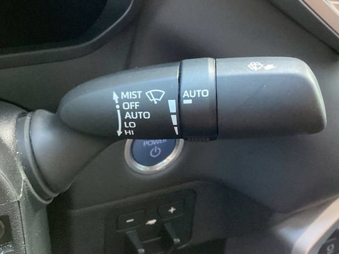 Used 2023 Toyota Tundra Platinum AWD/4WD image 23