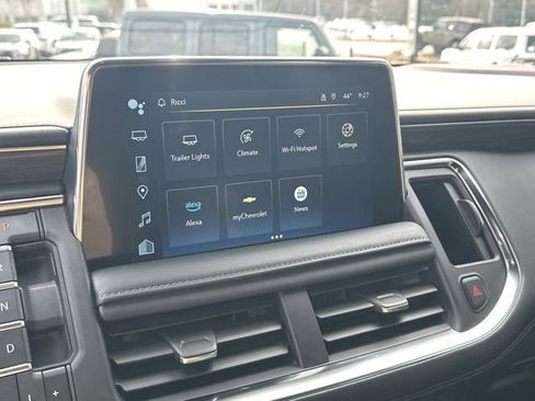 Used 2024 Chevrolet Tahoe Z71 image 32