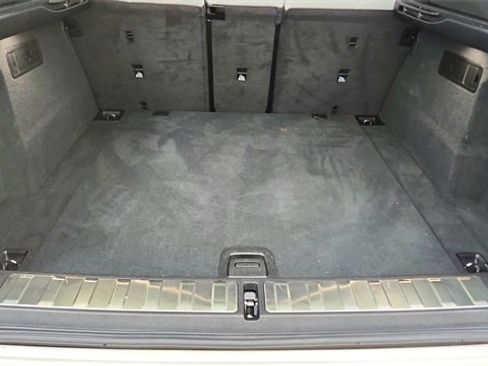 Used 2023 BMW X6 xDrive40i w/ M Sport Package image 15