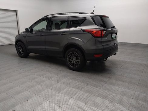 Used 2019 Ford Escape SE image 5